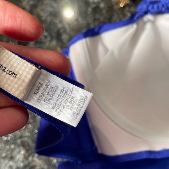 Like new luli fama swimsuit XL top/L bottoms beautiful crochet work on the top - Picture 6 of 10